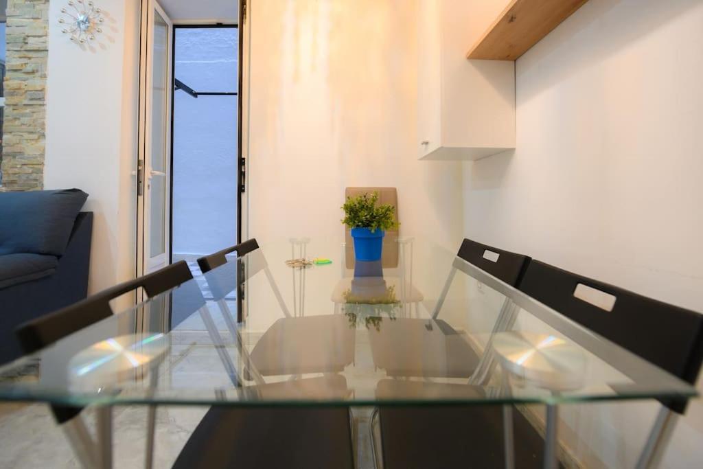 Апартаменти Encantador Apartamento Temporal Centrico Con Patio Privado Mpe51 Мадрид Екстер'єр фото
