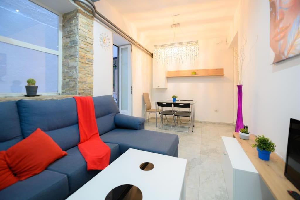 Апартаменти Encantador Apartamento Temporal Centrico Con Patio Privado Mpe51 Мадрид Екстер'єр фото