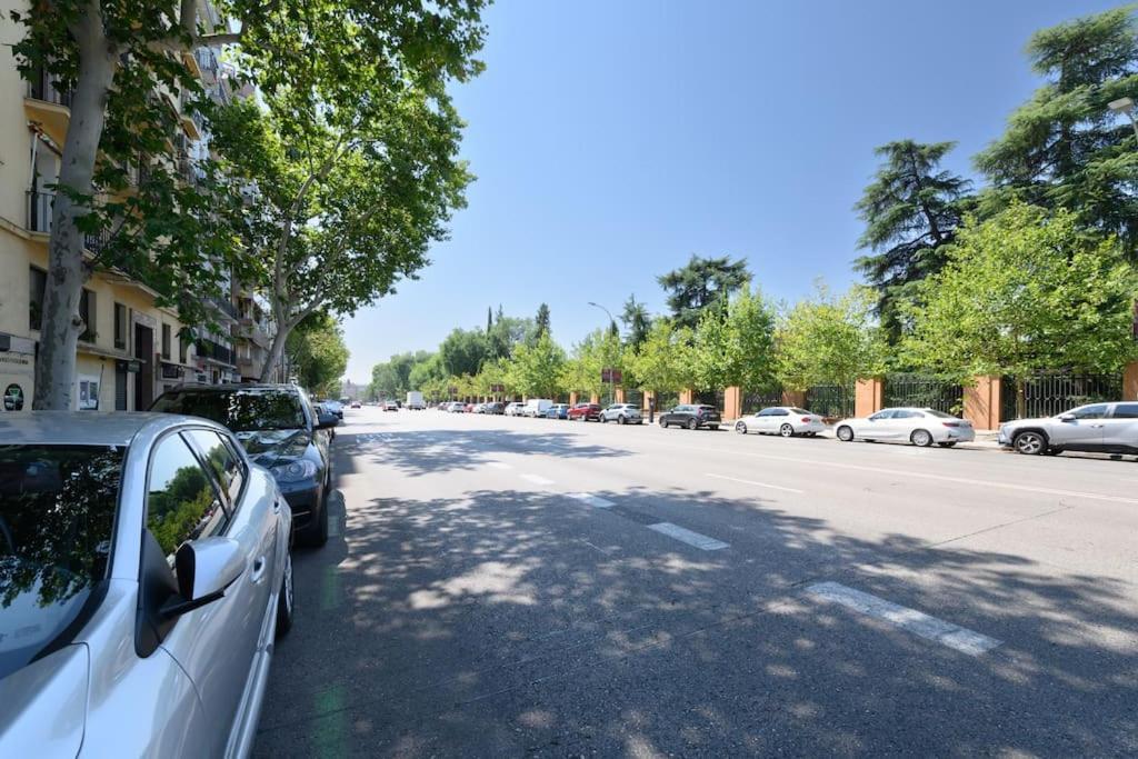 Апартаменти Encantador Apartamento Temporal Centrico Con Patio Privado Mpe51 Мадрид Екстер'єр фото